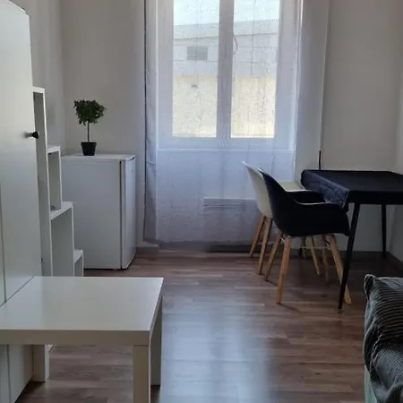 Paris Apartman *